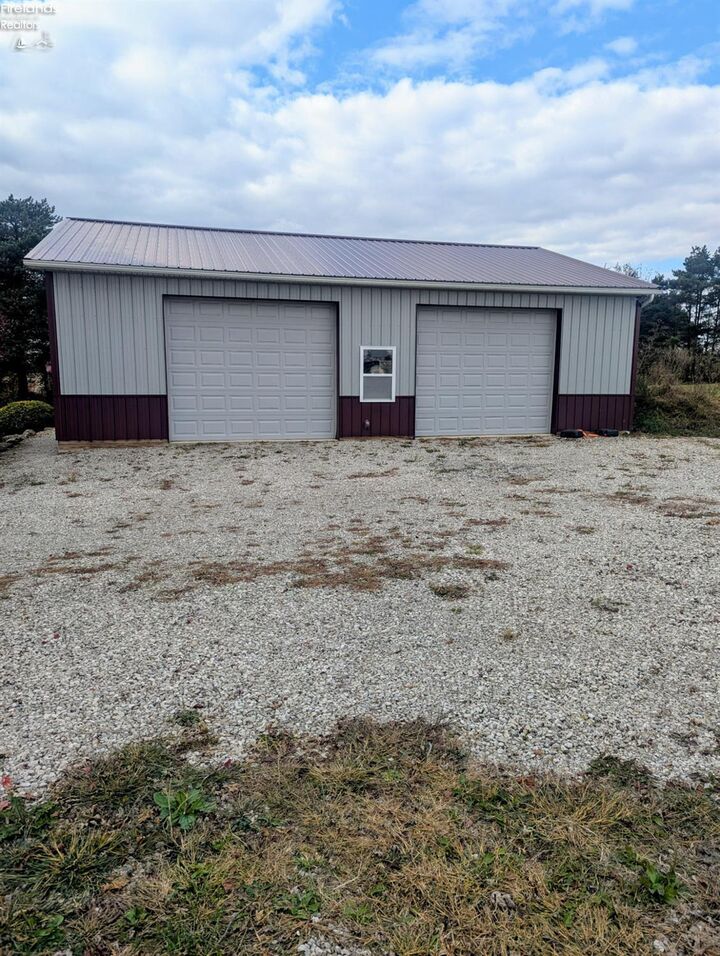Property Photo:  1440 N State Route 18  OH 44867