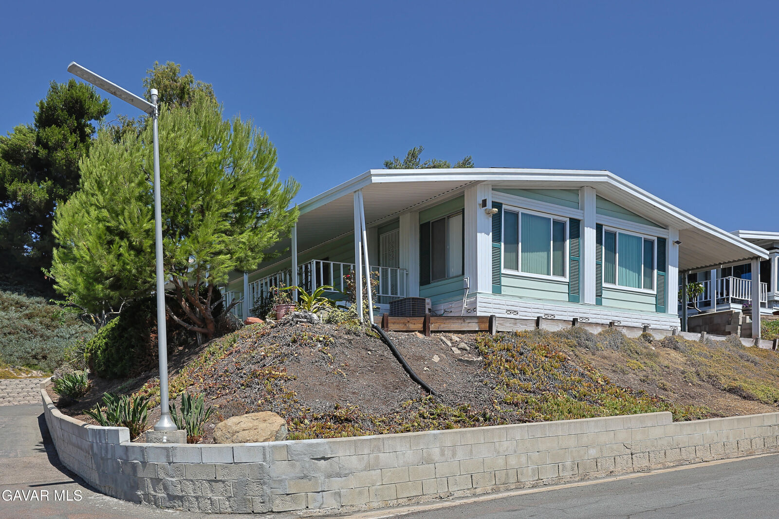 Property Photo: 275 S Worthington Street 105 CA 91977