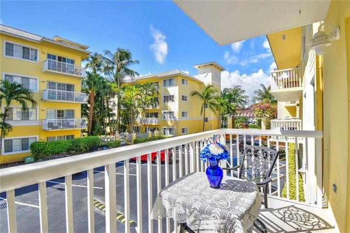 Property Photo:  151 NE 16th Ave 264  FL 33301