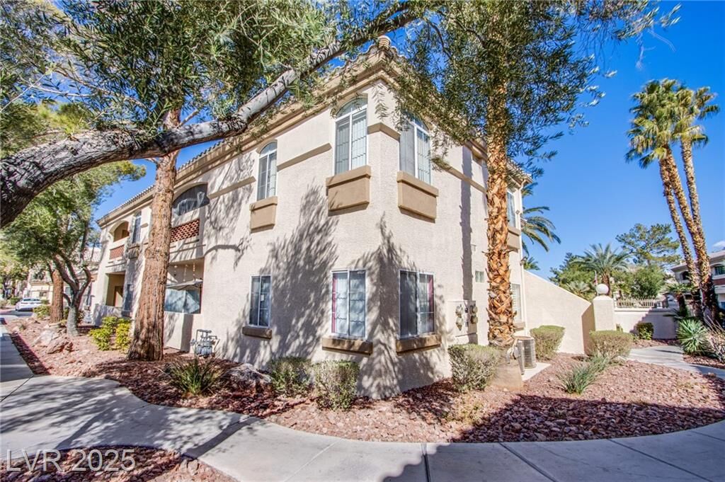 Property Photo:  7400 West Flamingo Road 1087  NV 89147