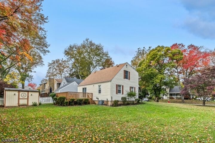 Property Photo: 24 Oneida Pl NJ 07016