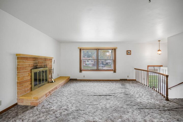 Property Photo: 3709 Cadillac Drive IA 50701