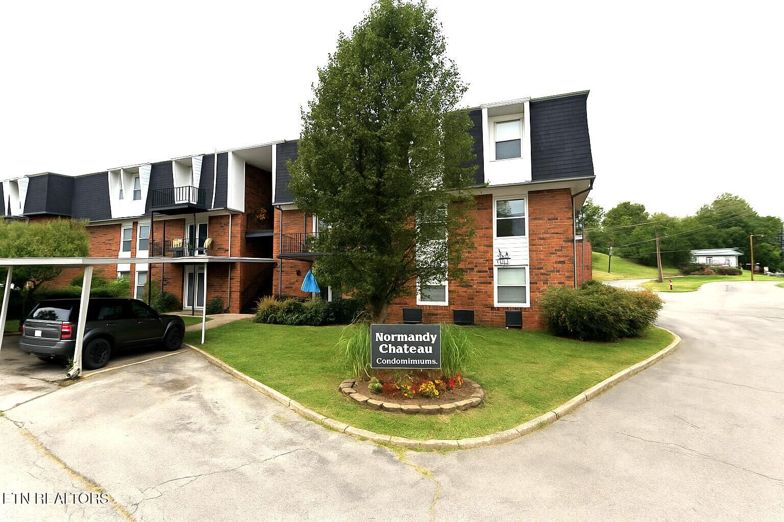 Property Photo:  1625 Woodrow Drive 407  TN 37918 