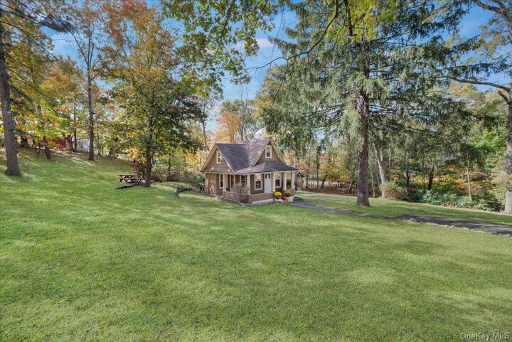 Property Photo:  1 Moonlight Trail  NY 10924 