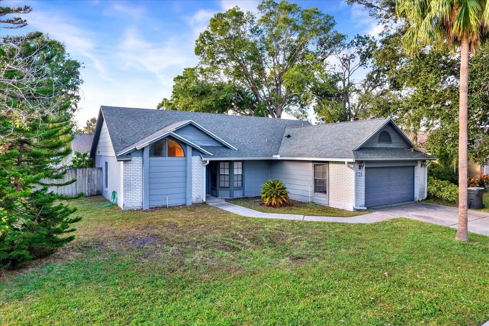 Property Photo:  4708 Ashton Court  FL 33624 