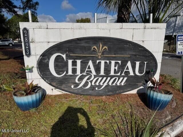 Property Photo:  2823 Bienville Boulevard  MS 39564 