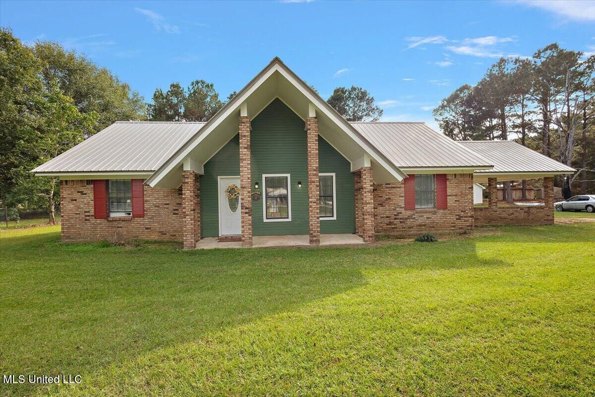 Property Photo: 147 Wolverton Drive MS 39111