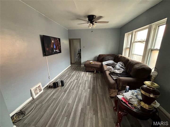 Property Photo: 4823 San Francisco Avenue MO 63115