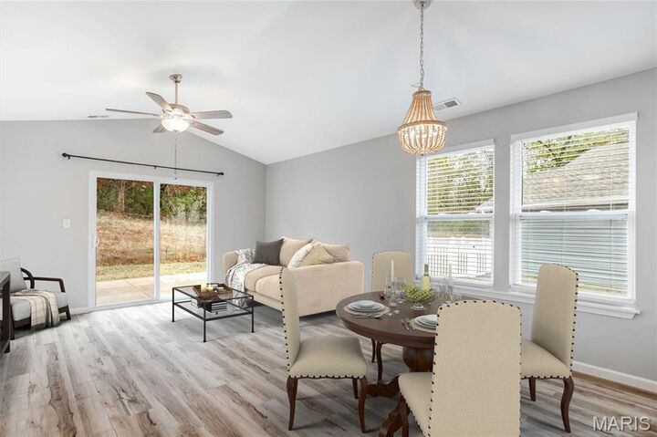 Property Photo:  926 Osage Villa Court  MO 63089