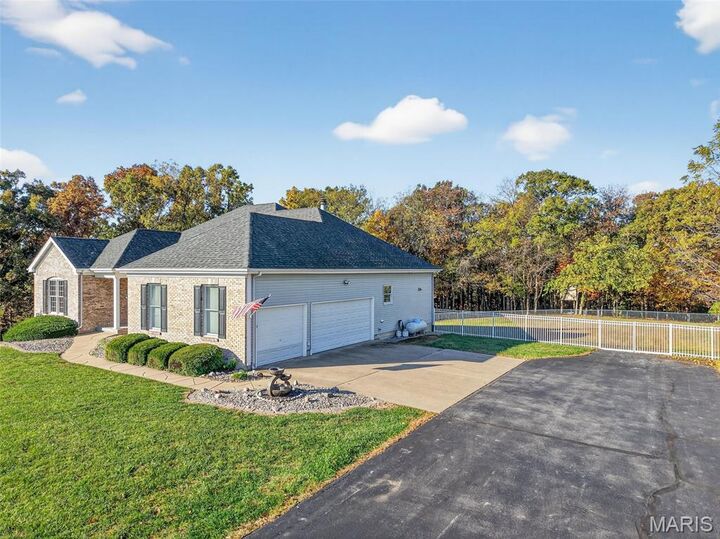 Property Photo: 1285 Duello Road MO 63367