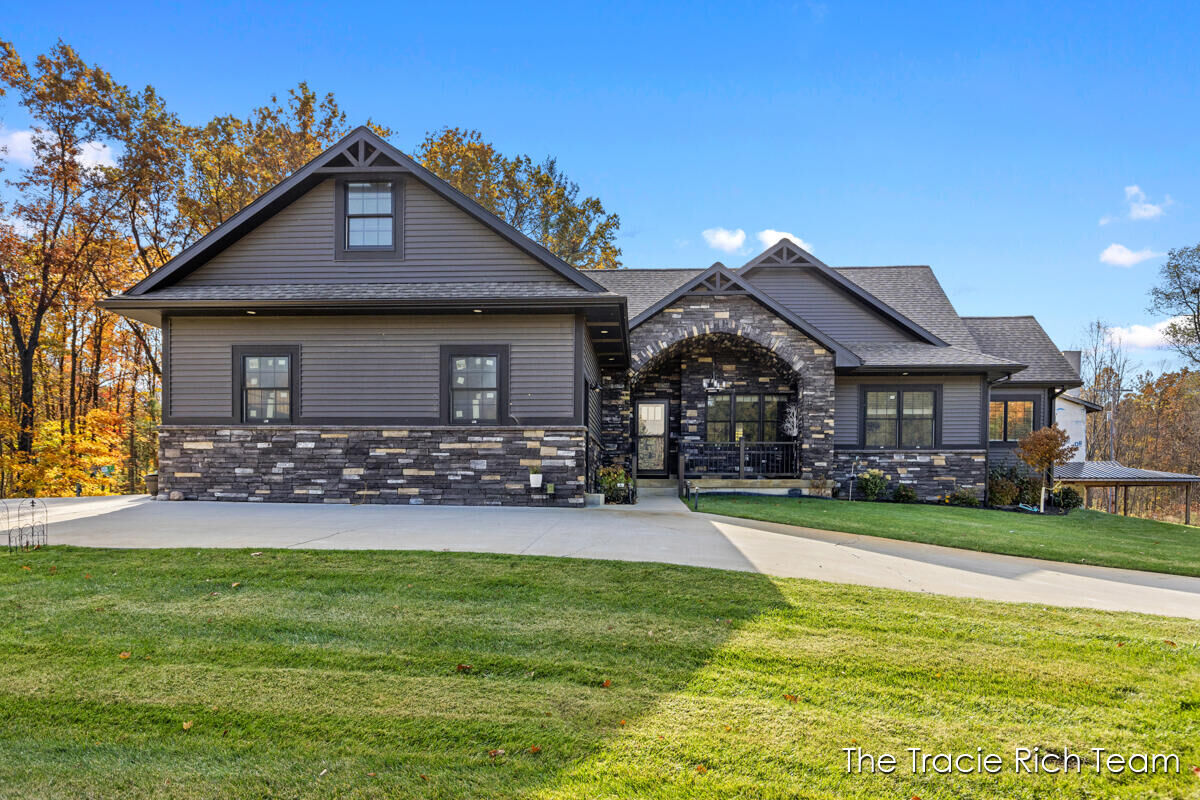 Property Photo:  8698 Nugent Avenue NE  MI 49341 