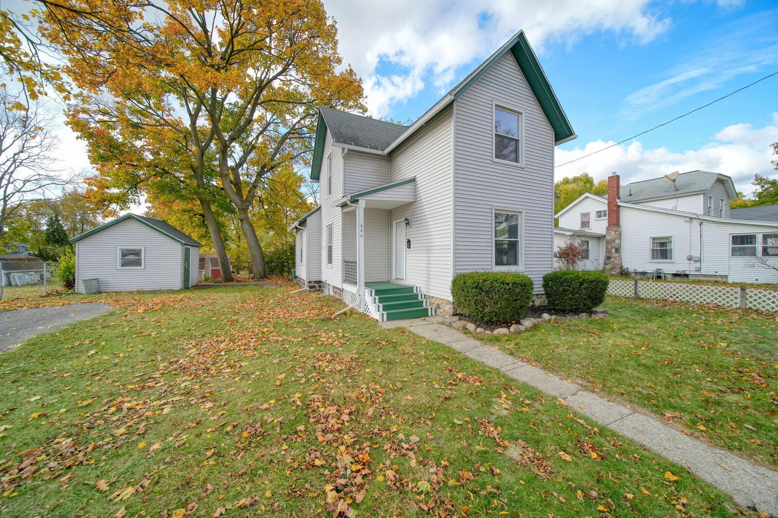 Property Photo: 606 Center Street MI 49202
