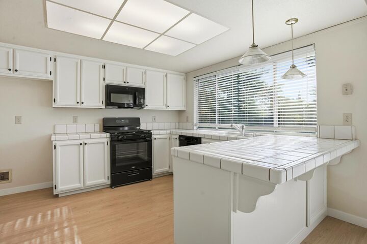 Property Photo: 8282 Union Creek Way CA 95828
