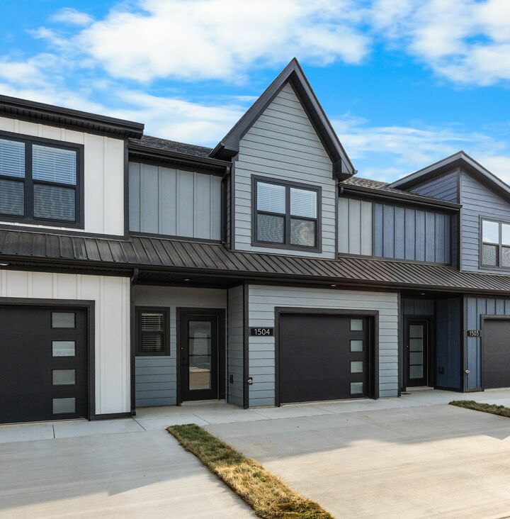 Property Photo:  1504 Jonathan Wade Circle  TN 37043