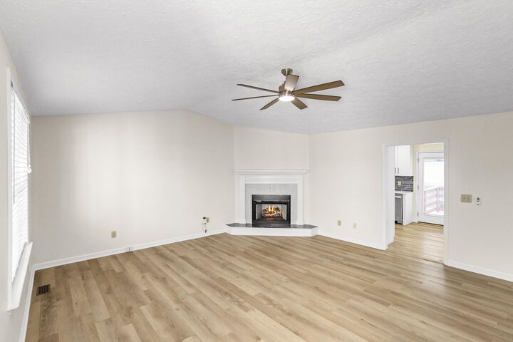 Property Photo: 184 Bradford Cir TN 37075