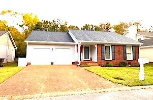 Property Photo: 4932 Yorkshire Rd TN 37211