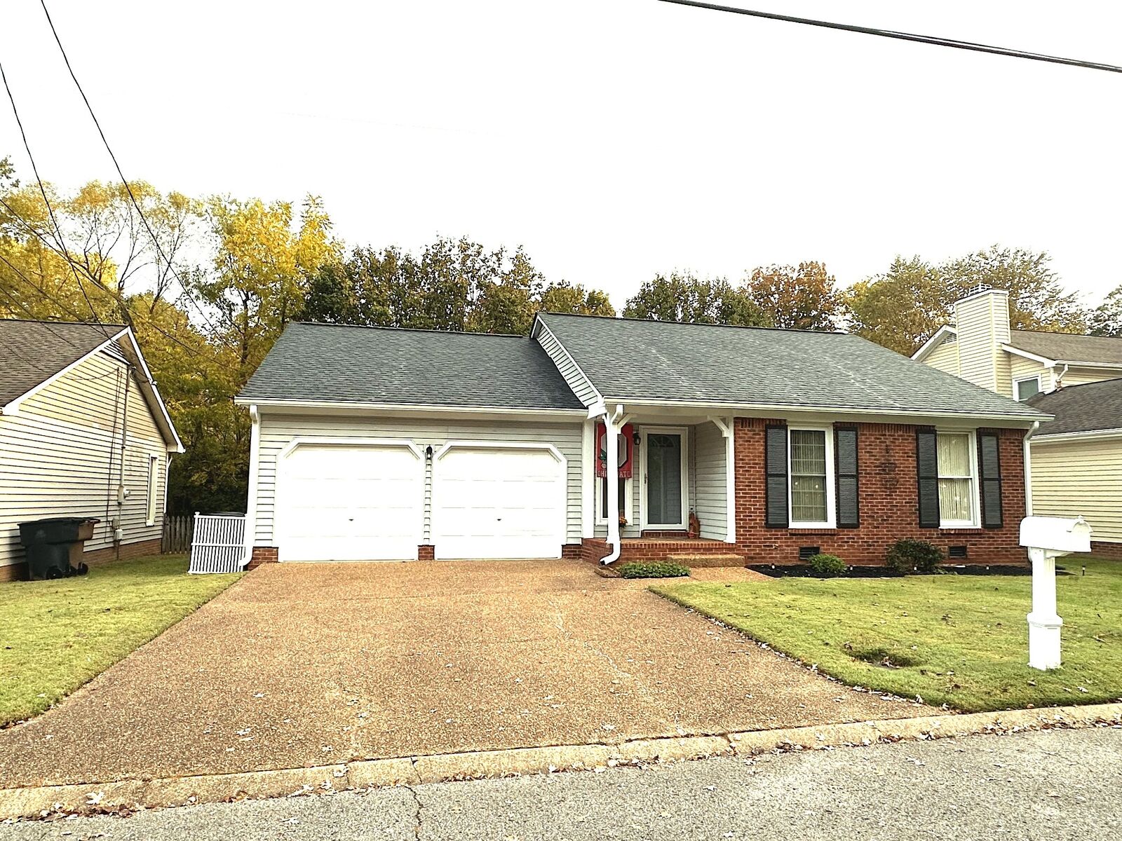 Property Photo:  4932 Yorkshire Rd  TN 37211 