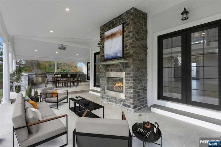 Property Photo:  707 Black Hawk Lane  NJ 07417 