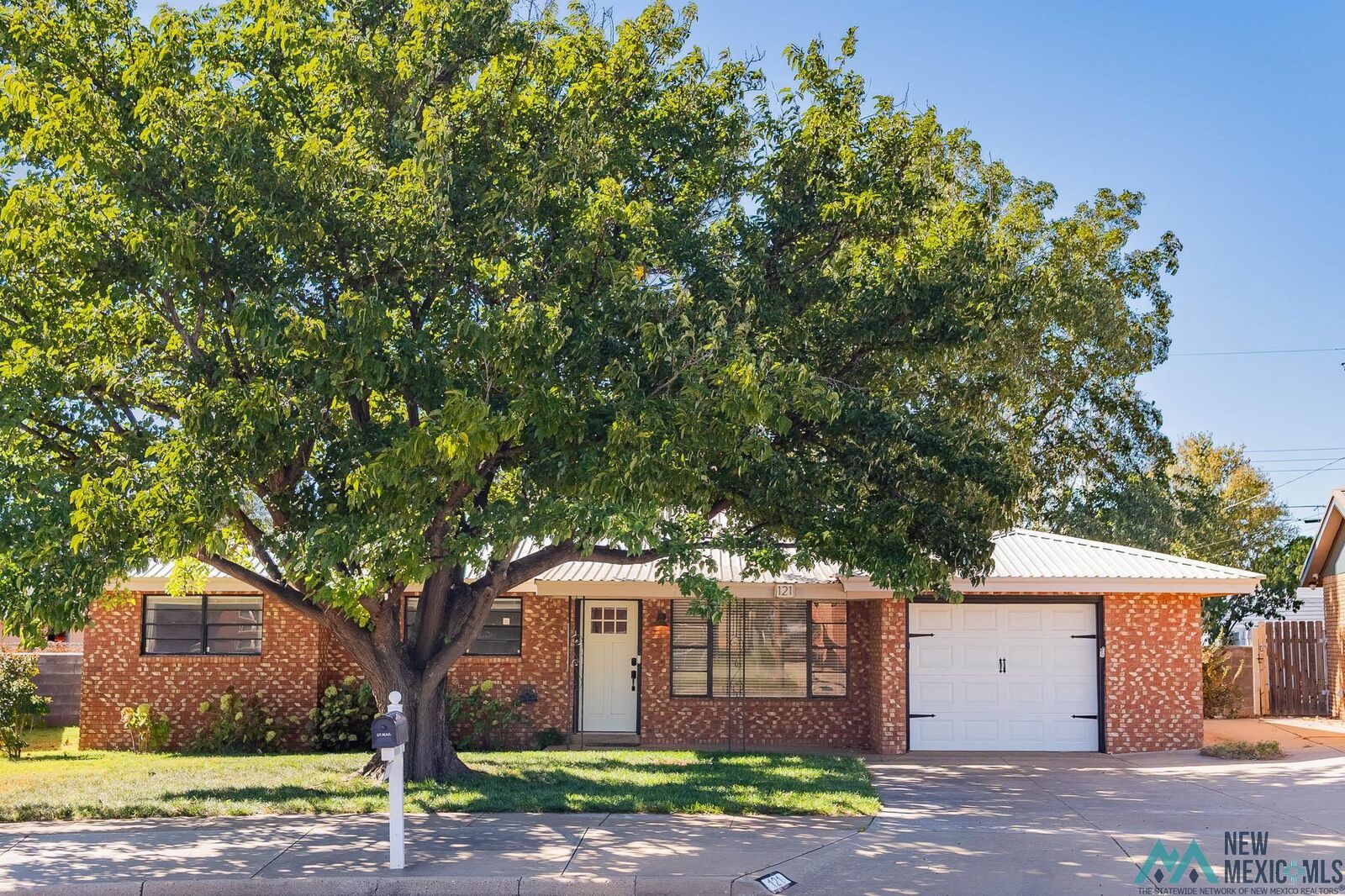 Property Photo:  121 Waneta Circle  NM 88101 