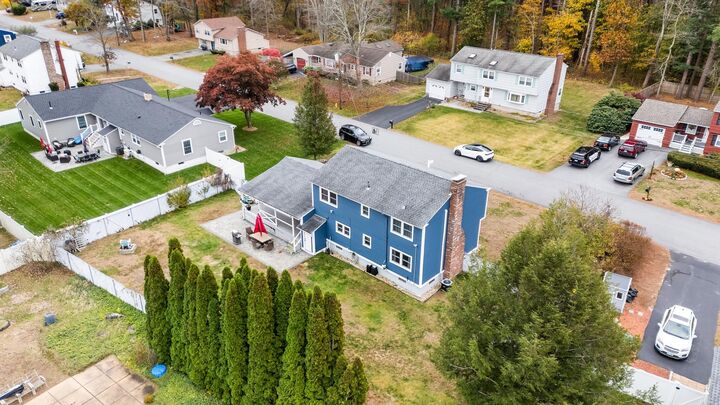 Property Photo: 3 Garrison Road NH 03079