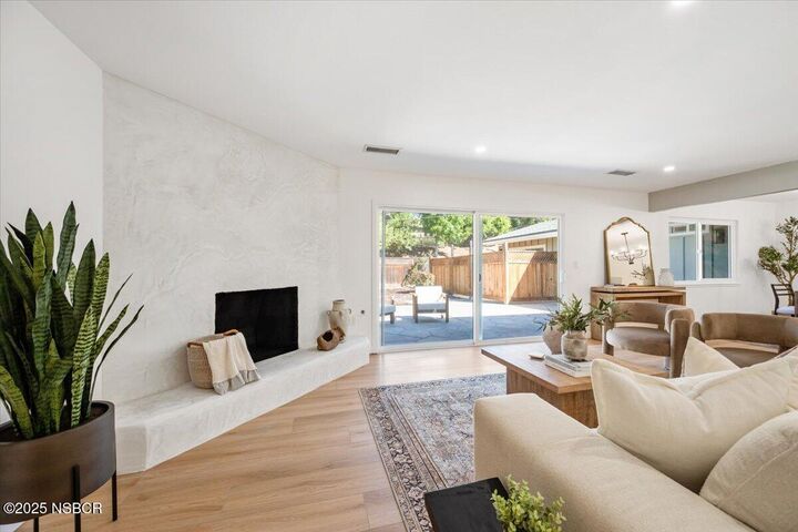 Property Photo: 3621 Cerrito Street CA 93460