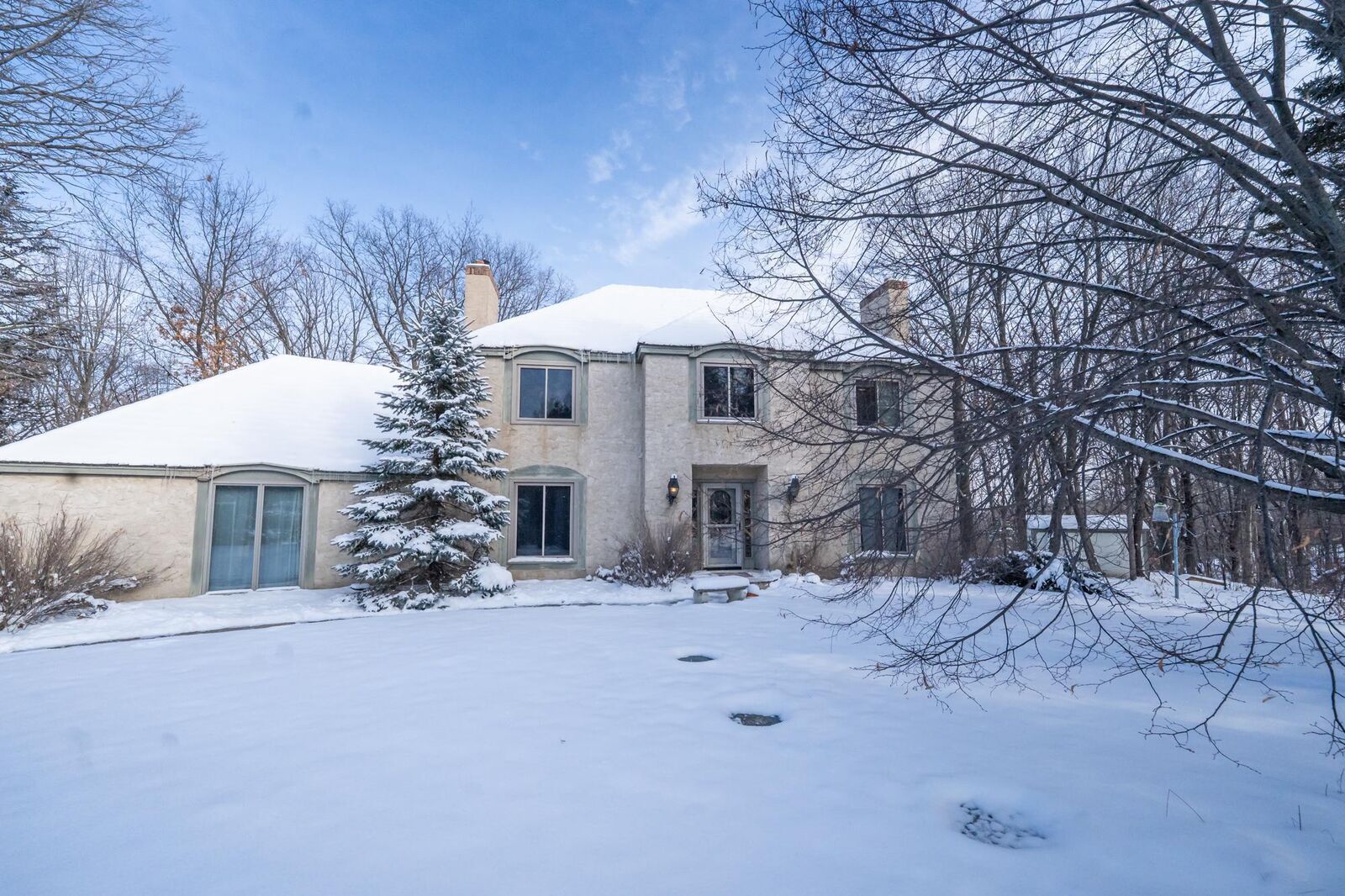 Property Photo: 9942 Kahler Avenue NE MN 55362