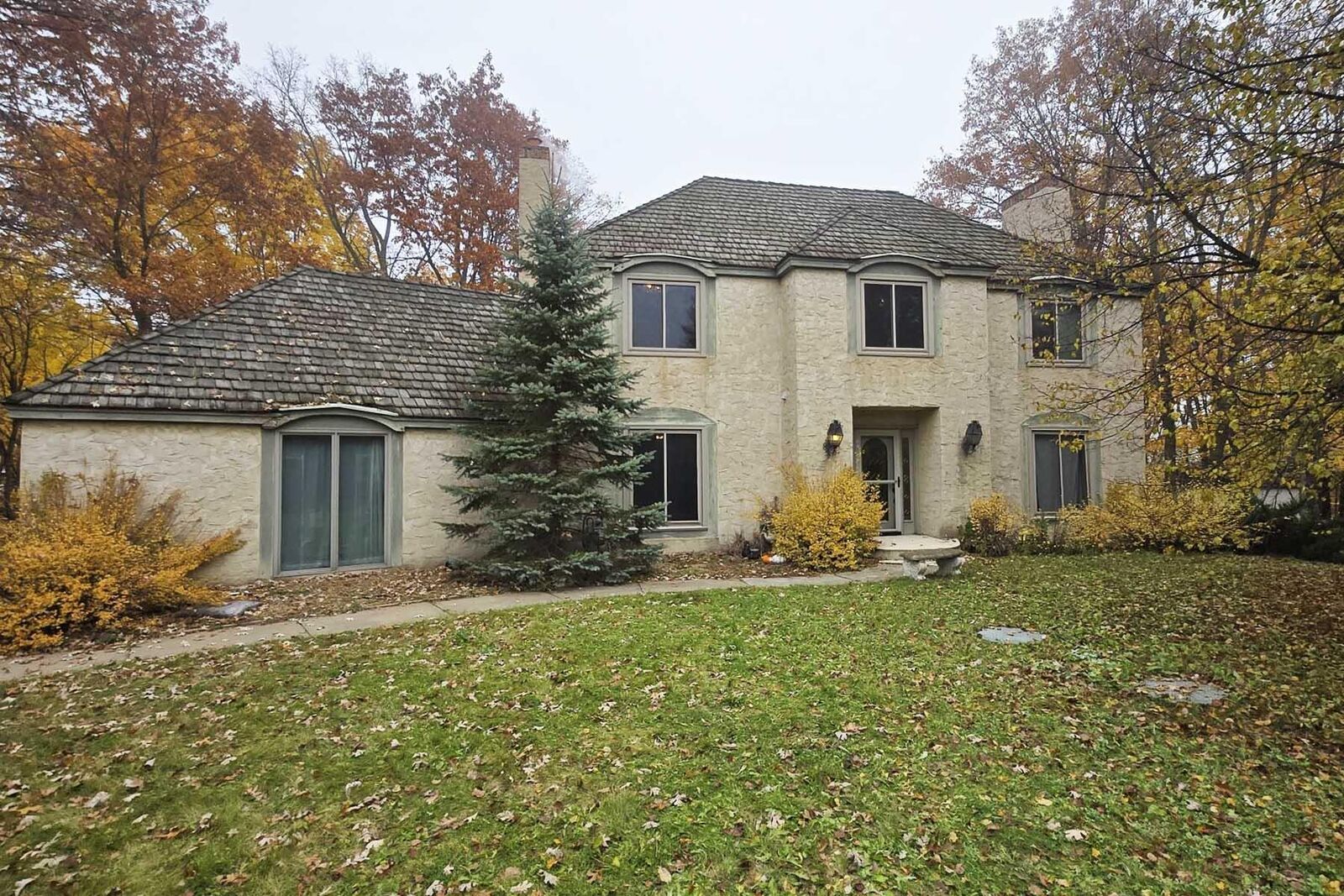 Property Photo: 9942 Kahler Avenue NE MN 55362