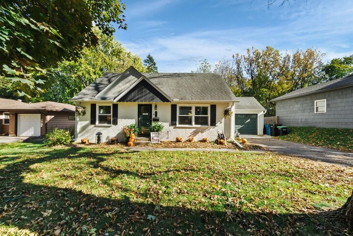 311 Harrison Avenue S  Edina MN 55343 photo