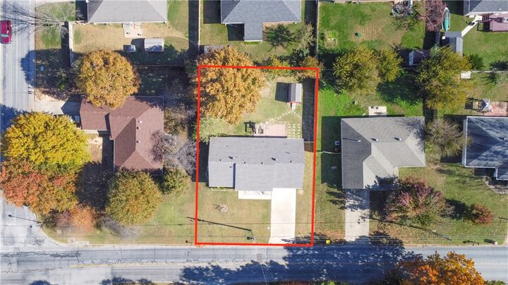 Property Photo: 615 Honeysuckle Street AR 72745