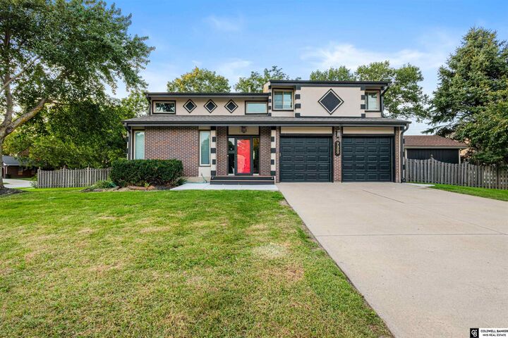 7300 Raven Circle  Lincoln NE 68506 photo
