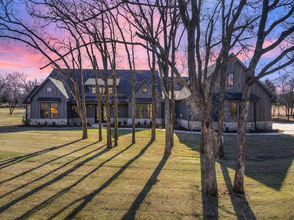 Property Photo:  12800 Hidden Trail  OK 73007 