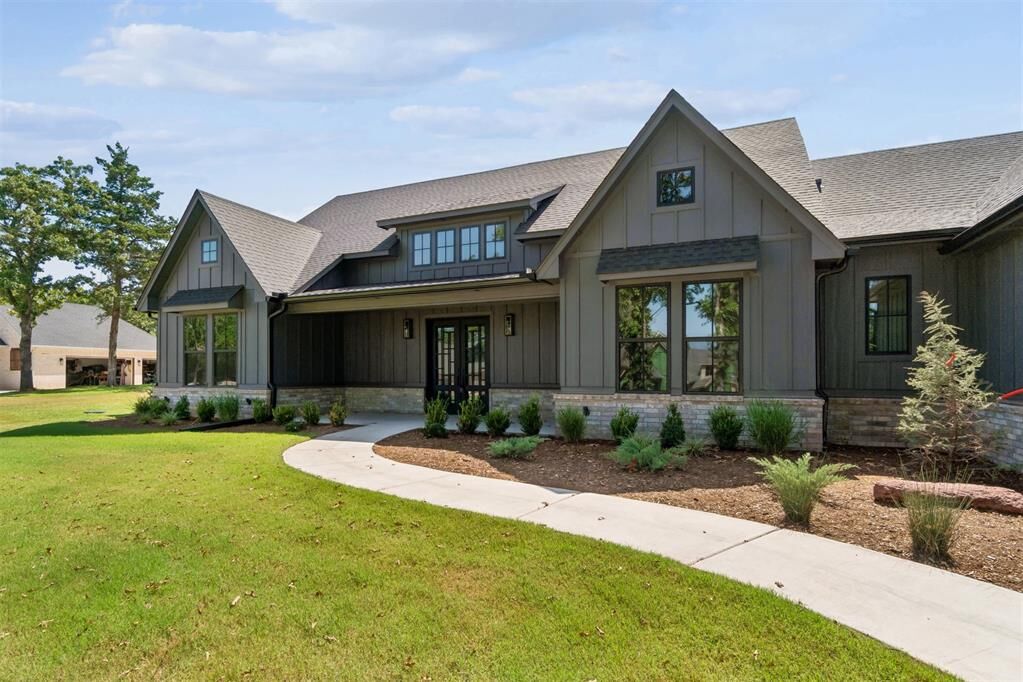 Property Photo:  12800 Hidden Trail  OK 73007 