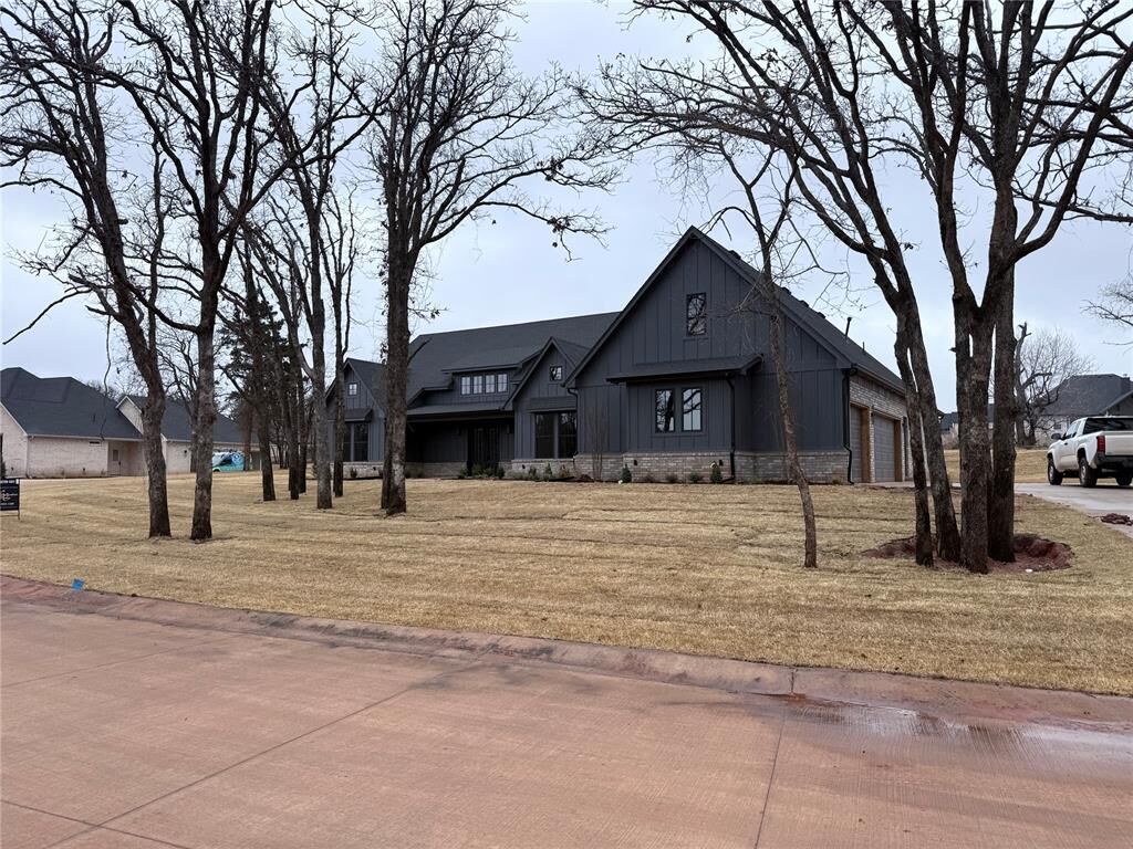 Property Photo:  12800 Hidden Trail  OK 73007 