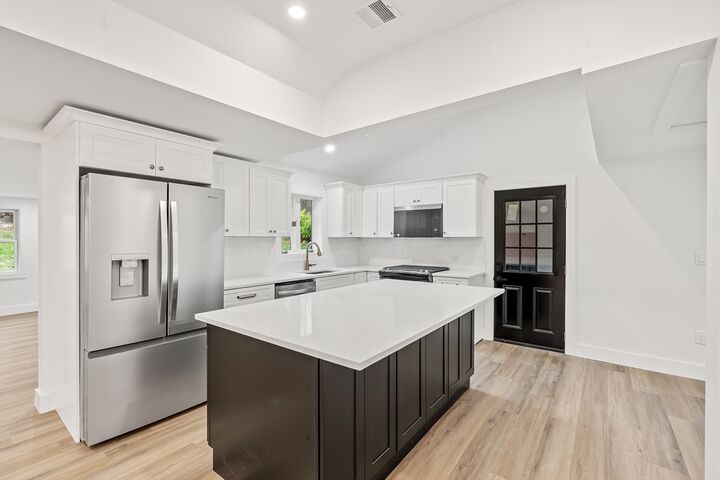 Property Photo:  322 River Rd  MA 01810 