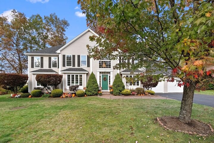 17 Meredith Rd  Salem NH 03079 photo