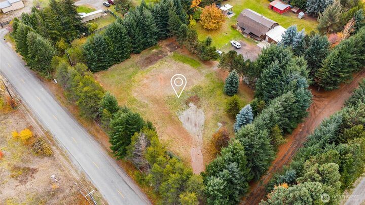 Property Photo:  1360  Airport Road  WA 98922 