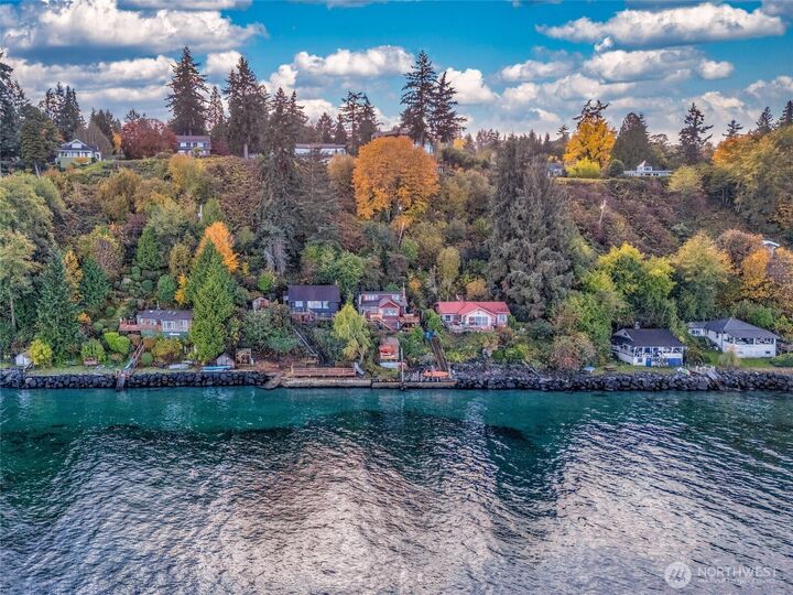 Property Photo:  9804 SW Bunker Trail  WA 98070 