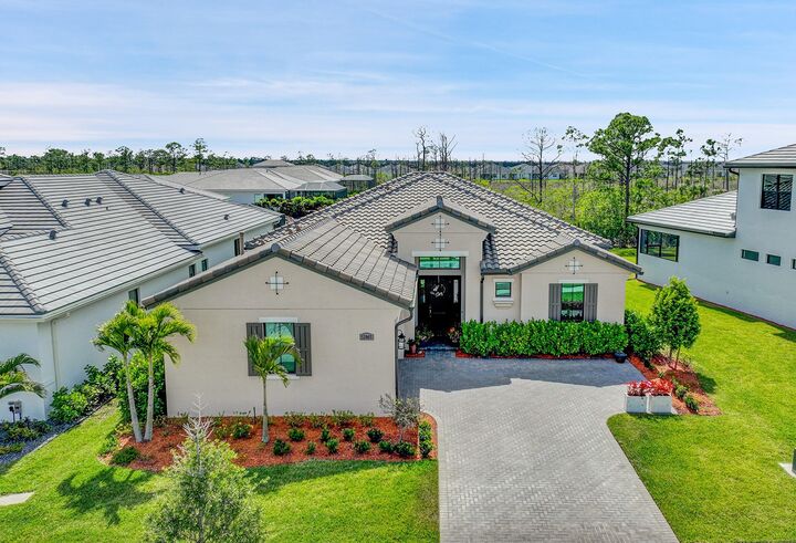 Property Photo:  13865 SE Blackwood Drive  FL 34984 