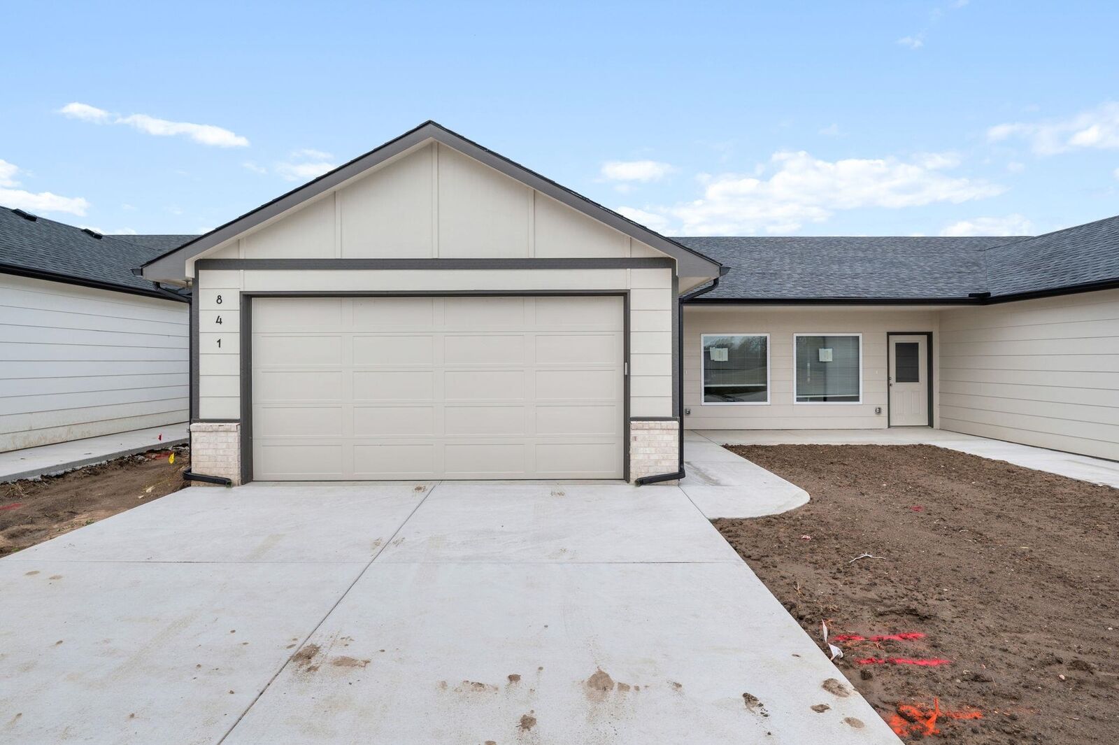 Property Photo: 841 S Wybern St KS 67147-8977