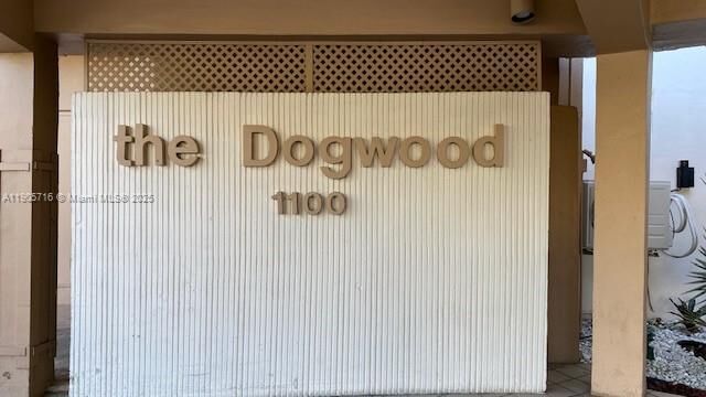 Property Photo:  1100 Saint Charles Pl Ph15  FL 33026 