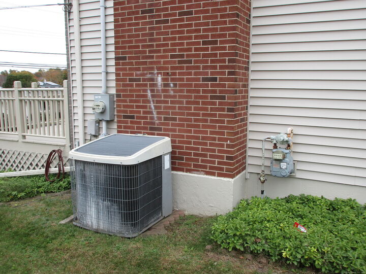 Property Photo:  220 Morgan Lane  CT 06516