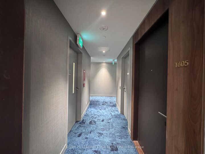 Property Photo: 39 Mary Street 1606 ON L4N 1S9