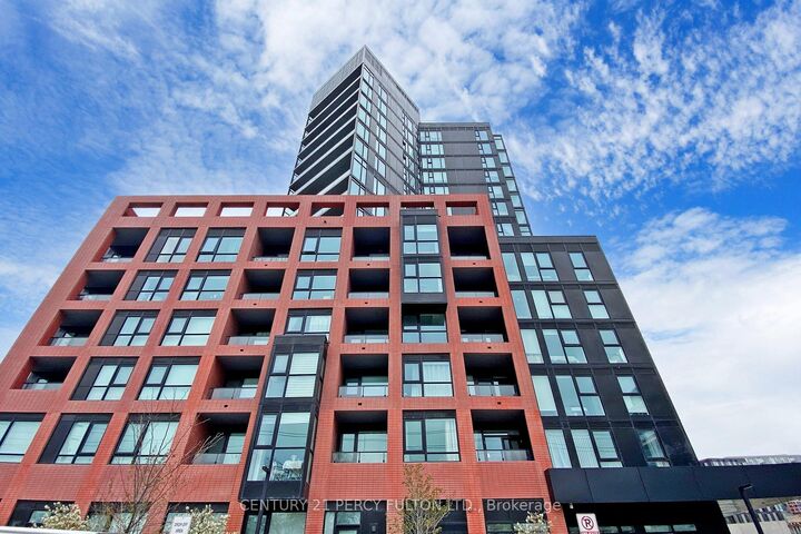 Property Photo:  8 Tippett Road 1305  ON M3H 0E7 