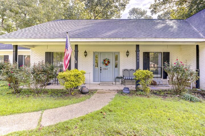 Property Photo: 4304 Windsor Point MS 39180