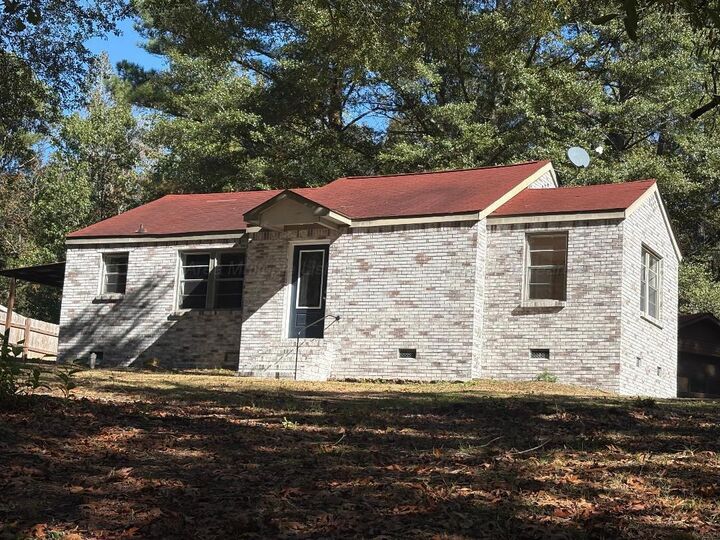 Property Photo: 607 Highland Ave AL 35501