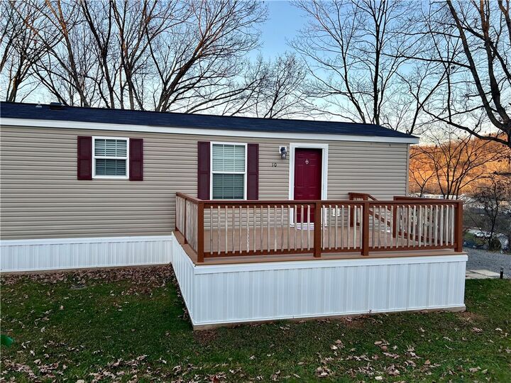 Property Photo: 10 Skyline PA 15024