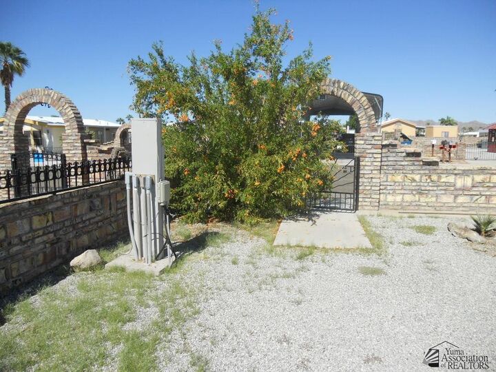 Property Photo: 13595 E 48 Dr AZ 85367
