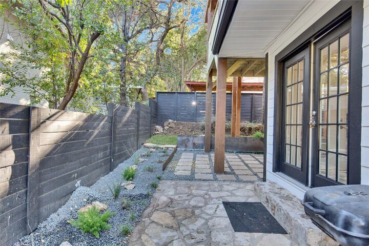 Property Photo:  1115 Enfield Road A  TX 78703 