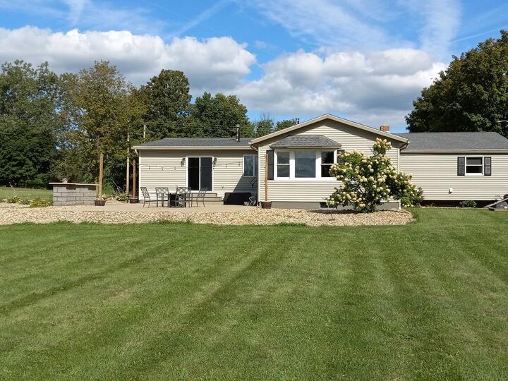 Property Photo: 796 Twp Rd 1101 OH 44805