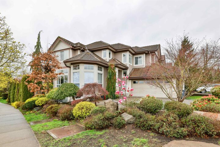 15638 33 Avenue — photo 1